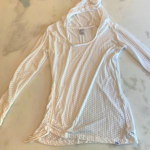 Long sleeve lightweight shirt
